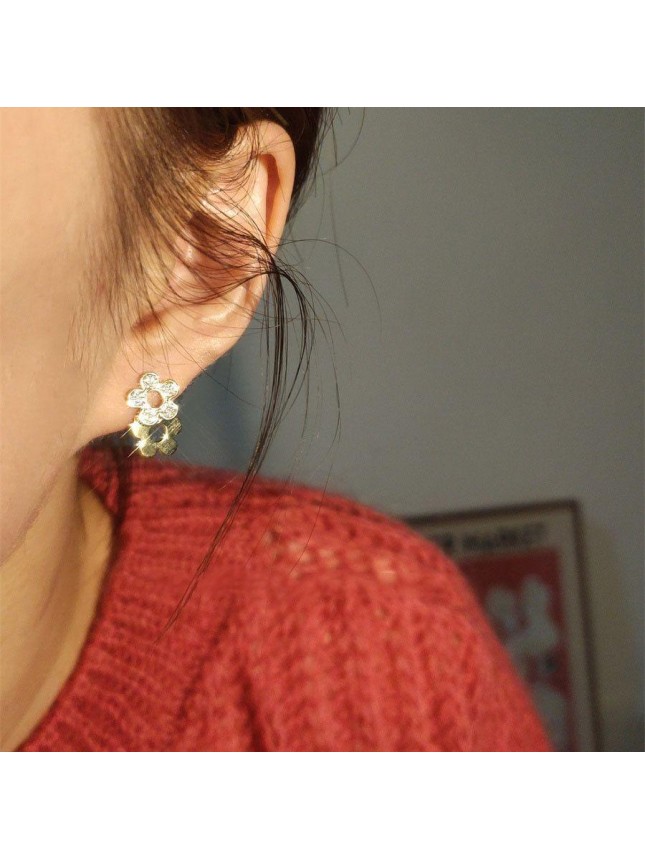 Beautiful Shining CZ Flower 925 Sterling Silver Stud Earrings
