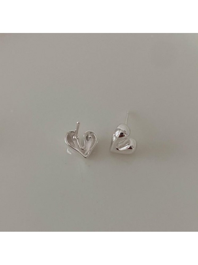 Honey Moon Mini Irregular Heart 925 Sterling Silver Stud Earrings