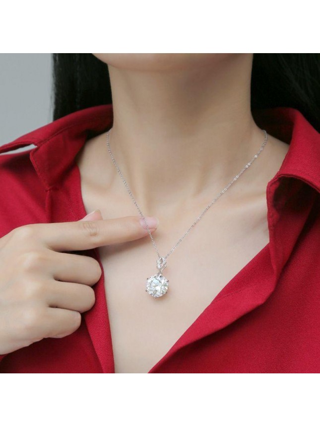 Elegant 10ct Round Moissanite CZ Heart Border 925 Sterling Silver Necklace